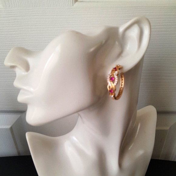 Large Gold Filled Huggie Style Hoop Earrings Pink and Clear Crystal's New - Picture 3 of 6